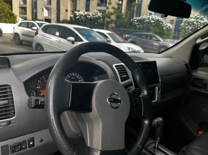 Nissan Frontier SEL CD 4X4 2.5 TB Diesel Aut. 2008