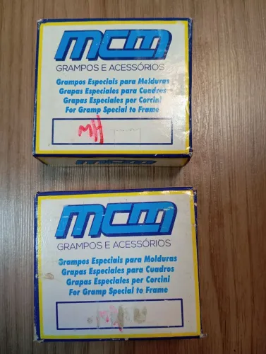 2 Caixas de Grampos para Molduras MCM 10 mm - Novas