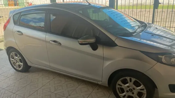 Ford Fiesta 1.5 16V Flex Mec. 5P 2014