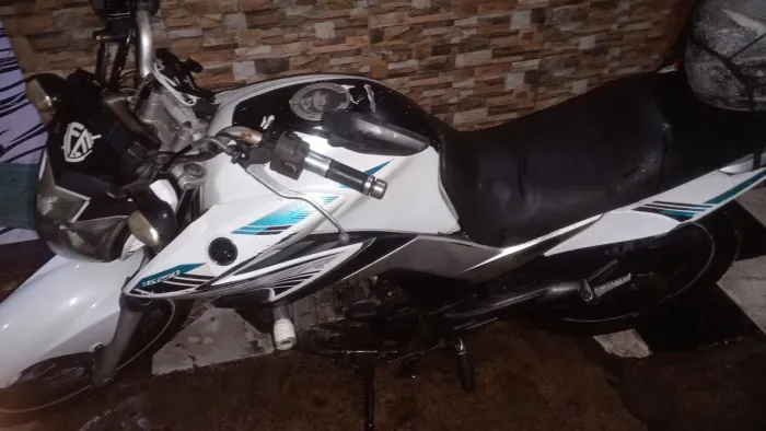 Fazer 250 flex branca