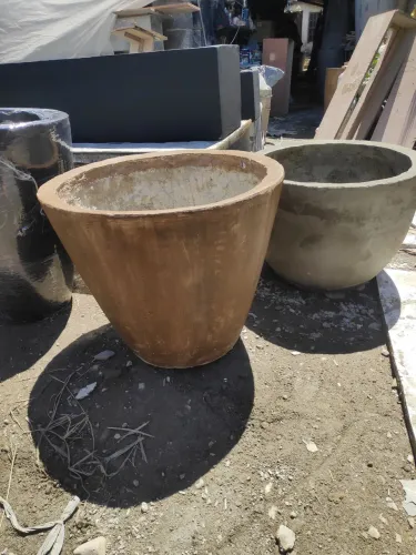 Vaso grande em cimento p frutíferas e flores