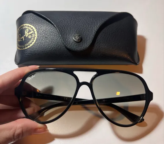 Óculos de Sol Ray-Ban CATS 5000 Classic