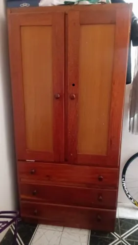 2 guarda-roupa de solteiro por R$ 400,00