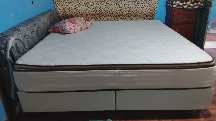 Vendo cama super King 