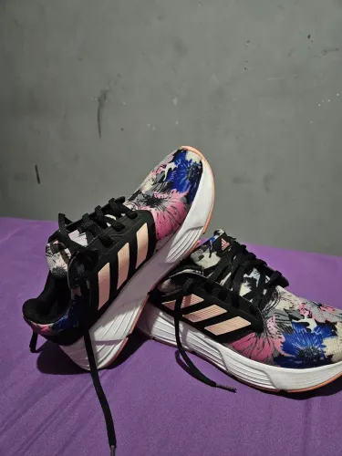 Tênis Adidas Galaxy 6 Floral - Edição Especial (Original)