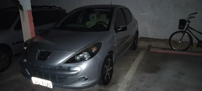 Peugeot 207 Quiksilver 1.6 Flex 16V 5P 2012