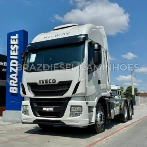Iveco Hi-Way 440 6x2 ano 2021, automático, bem conservado!