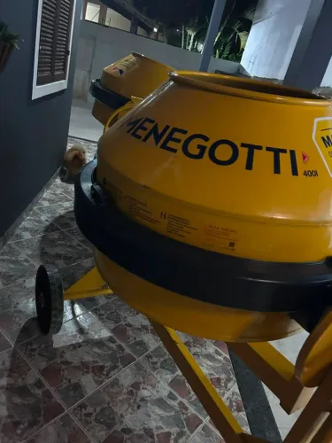 Betoneira Menegotti 400 litros novas sem uso