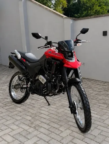 LANDER CONNECTED ABS (APENAS 2.700 KM) ESTADO DE 0KM