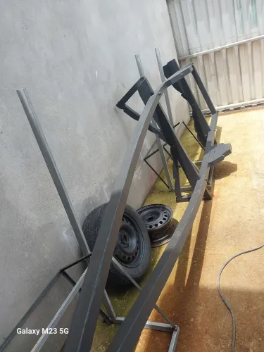 Vendo carretinha para barco 