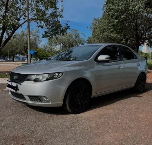 Kia Motors Cerato 1.6 16V Mec. 2010
