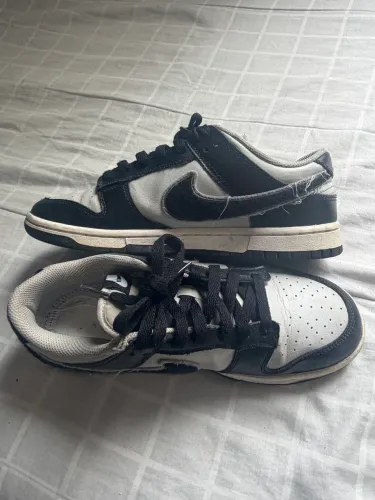 Nike Dunk Low - Usado em Boas Condições - 39BR