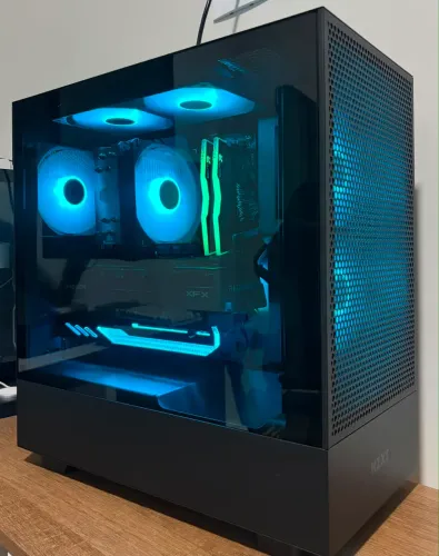 PC Gamer Ryzen 5 5500X3D + RX 7600 8GB + 32Gb
