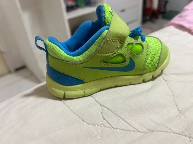 Tênis Nike infantil