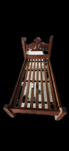 Cama de madeira solteiro angelim maciça