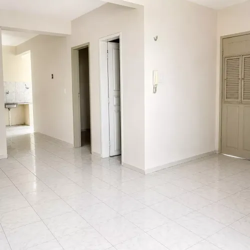 Apartamento com 2 Quarto(s) e 2 banheiro(s) para Alugar, 50 m² por R$ 1000 / Mês