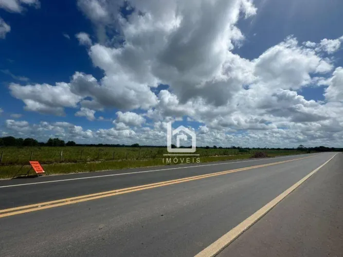 Terreno com 48.400 m² frente para o Porto em Vila do Riacho em Aracruz.