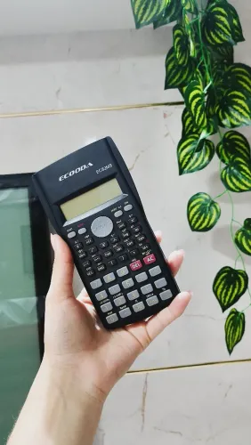 Calculadora científica com capa - modelo ECOODA EC82MS