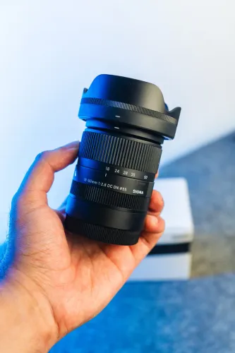 Lente Sigma 18-50 f2.8 E-Mount Sony