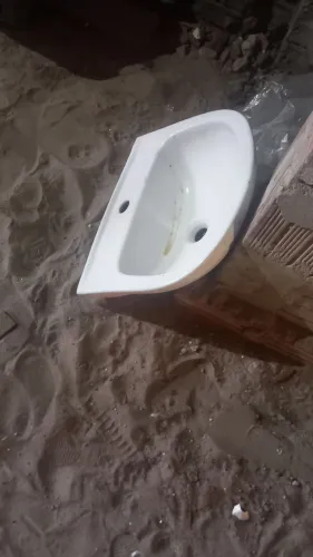 Pias cerâmica seminova