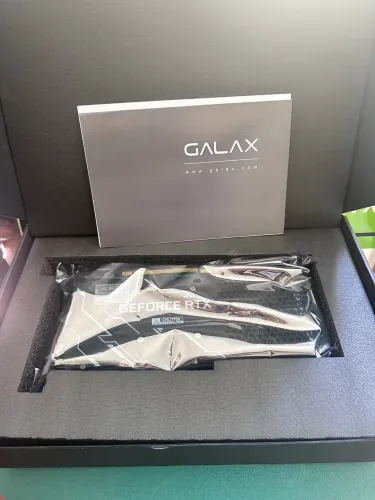 Placa de vídeo RTX 3060ti usada- ótimo estado 