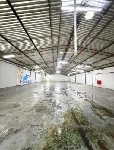 Galpão 1.400m2 nível 5 Distrito 1 leia