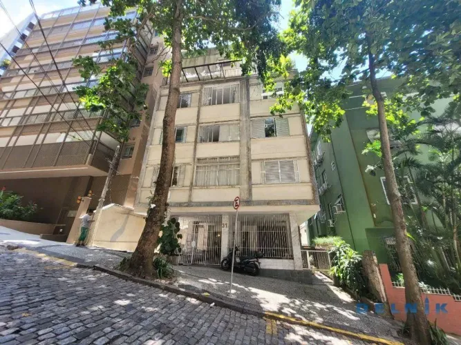 Apartamento com 2 dormitórios para alugar, 62 m² por R$ 6.555,95/mês - Leblon - Rio de Jan
