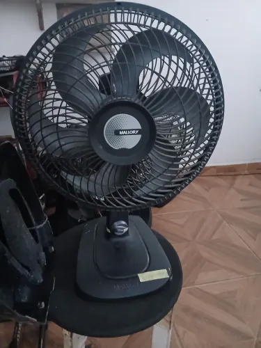 Ventilador malory semi novo