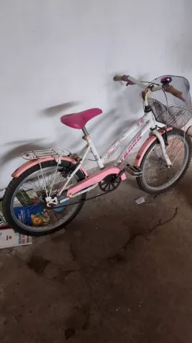 Bicicleta menina