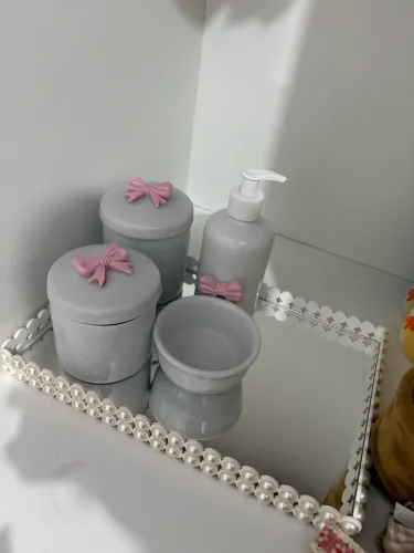 Kit Higiene com Bandeja Espelhada