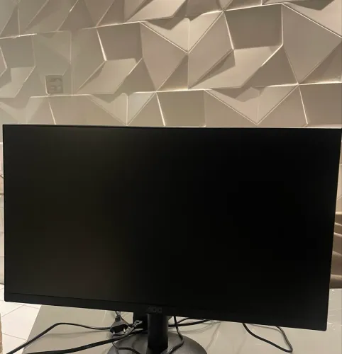 Vendo monitor gamer 120 hz tempo de resposta 1ms