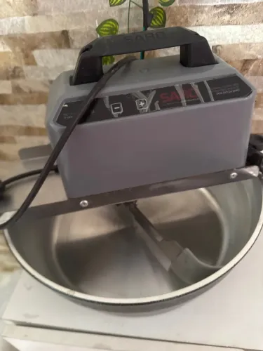 Panela mexedora saro 10 litros