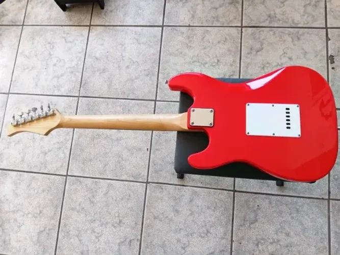 Guitarra waldmar americana