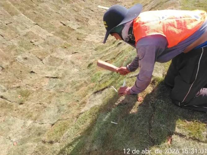 IRRIGAÇÃO PROFISSIONAL PARA JARDINS E ÁREAS RURAIS