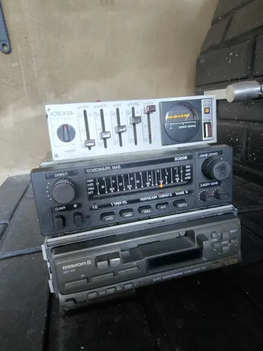 Rádios e potência vintage