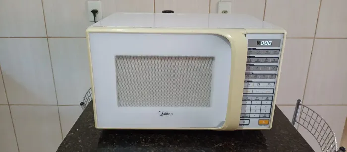 Microondas midea funcionando perfeitamente 31litros