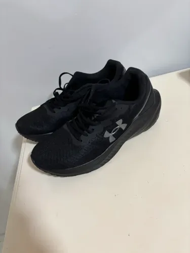Tênis novo under armour original