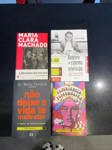 4 livros por 70 reais