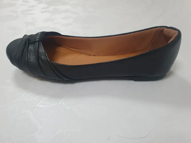 Sapatilha couro legítimo preta Mr Cat Royal comfort tamanho 35