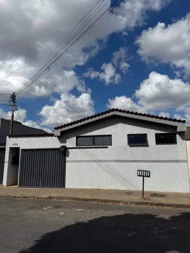 Oportunidade! Alugo casa particular no bairro Brasil