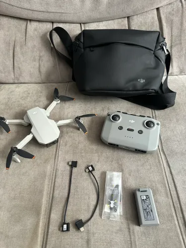 DRONE DJI MINI 2 (POUCAS HORAS DE VOOS)