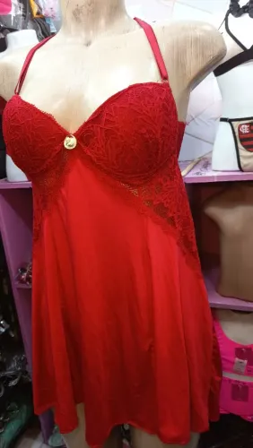Camisola Facini tecido versátil com renda