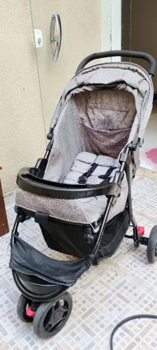 Carrinho de bebê cosco