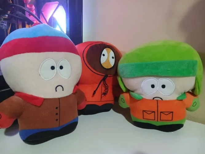 Kit 3 Pelúcias USADAS South Park (Stan, Kyle e Kenny)
