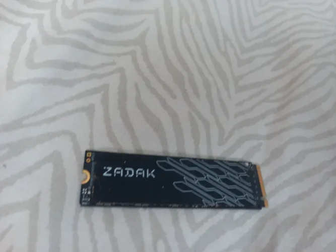 Cartão de memória zadak