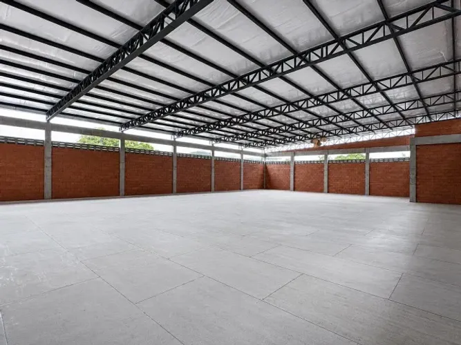 Galpão/Armazém 2 Pisos c/ 1.220m² construídos e Elevador de Cargas I Doca I Habite-se