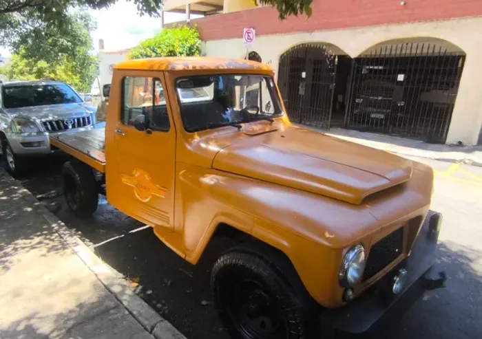 Willys Overland Jeep 2.6 12V Gasolina 2P 1950