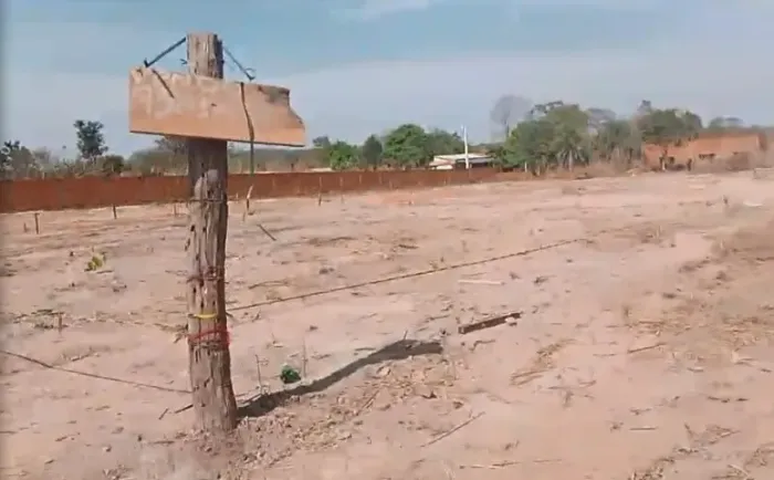 Vende-se lotes de 240 m² no distrito de Aguaçu, 17 km de Cuiabá, estrada toda asfaltada, c