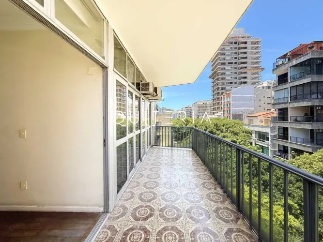 Apartamento à venda 4 quartos 1 suíte varanda 3 vagas portaria 24h vista livre Prudente de