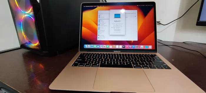 Laptop Macbook Air 2018 Rose Gold Intel i5 dual core 8GB RAM